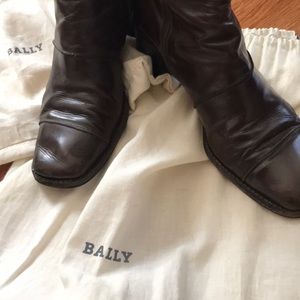 Bally Leather ankle boots size 8